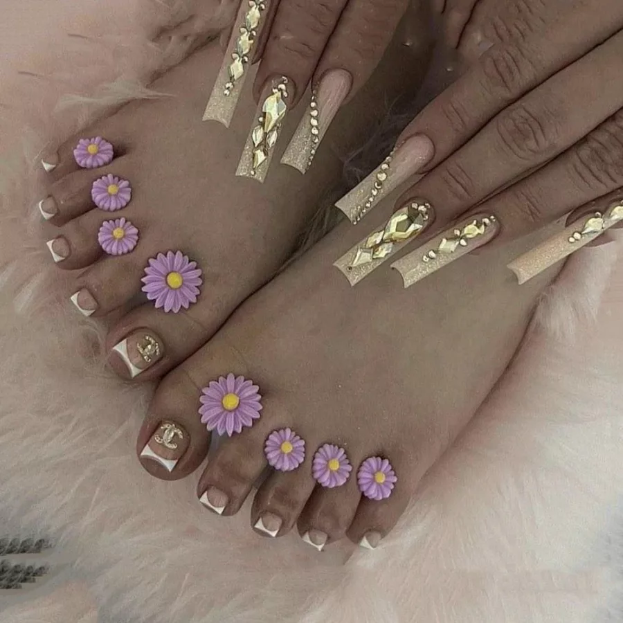Lilac Flower Toe Separators 8pcs
