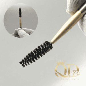 #05 Gold Handle Lashes Brush